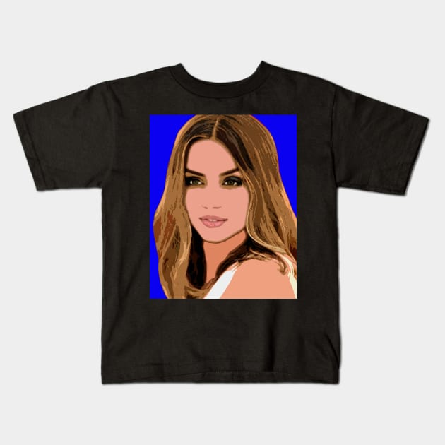 ana de armas Kids T-Shirt by oryan80